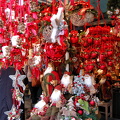Colourful Christmas decorations (1577 bisita) Christmas decorations stall at the Salzburg Christkindlmarkt Colourful Christmas decorations